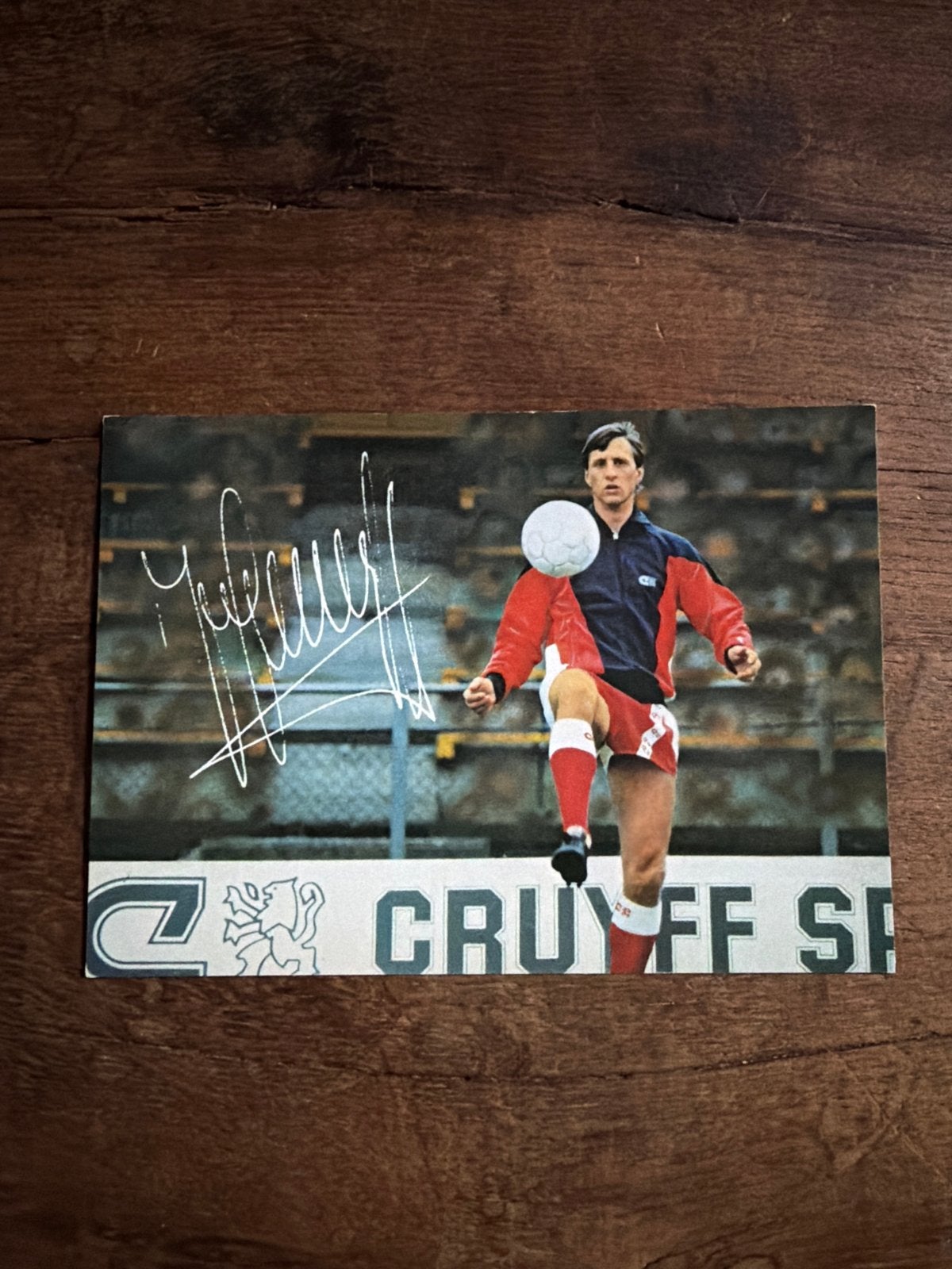 Johan Cruijff gesigneerde (druk)  kaart Cruyff Sports, Verzamelen, Ophalen of Verzenden, Zo goed als nieuw, Ajax, Poster, Plaatje of Sticker