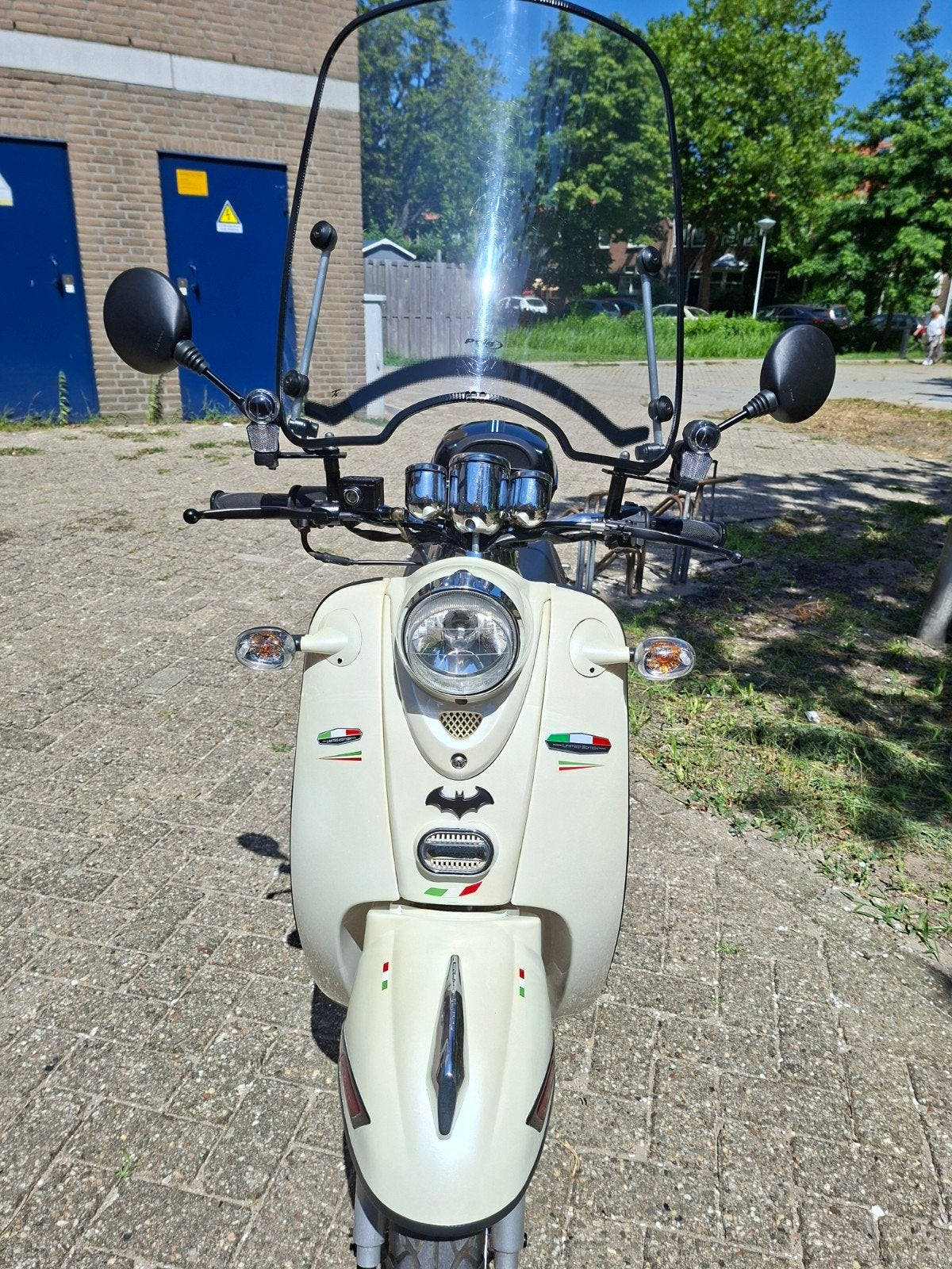 Te Koop zeer mooie snorscooter .  Blauw kenteken  IVA Ventie, Ophalen, Zo goed als nieuw, Benzine, Overige modellen