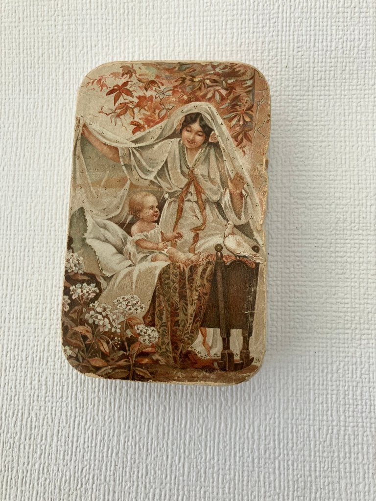 Oud doosje moeder met kind, Ophalen of Verzenden, Gebruikt, Overige