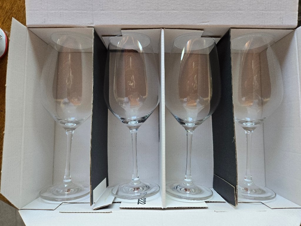 4 Wijnglazen nieuw in doos kristalglas Schott Zwiesel Vina, Ophalen of Verzenden, Nieuw, Overige typen