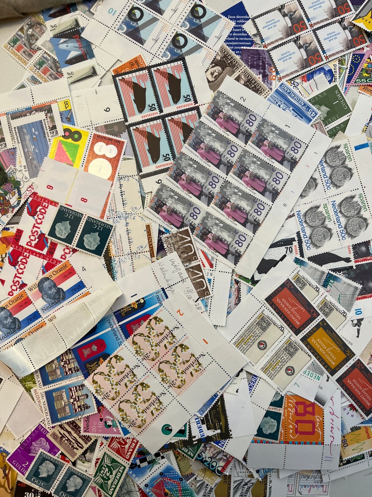 15000 Nederlandse postzegels bijna 700 gr. zie omschrijving, Ophalen of Verzenden