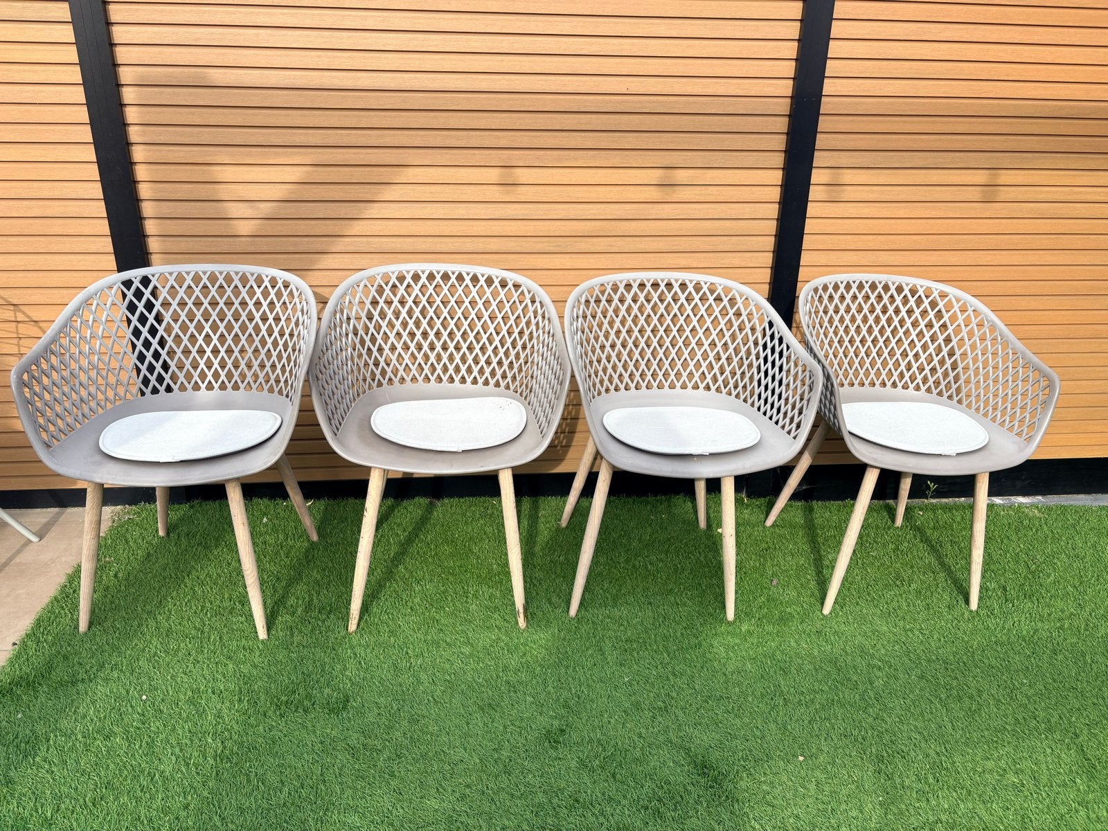 Set van 4 moderne grijze stoelen, Ophalen, Gebruikt, Vier, Grijs