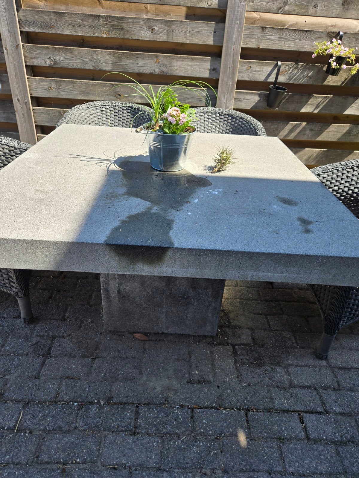 Granieten tuintafel (Intratuin) met stoelen - Loeizwaar!, Tuin en Terras, Ophalen, Gebruikt, Vierkant, Overige materialen