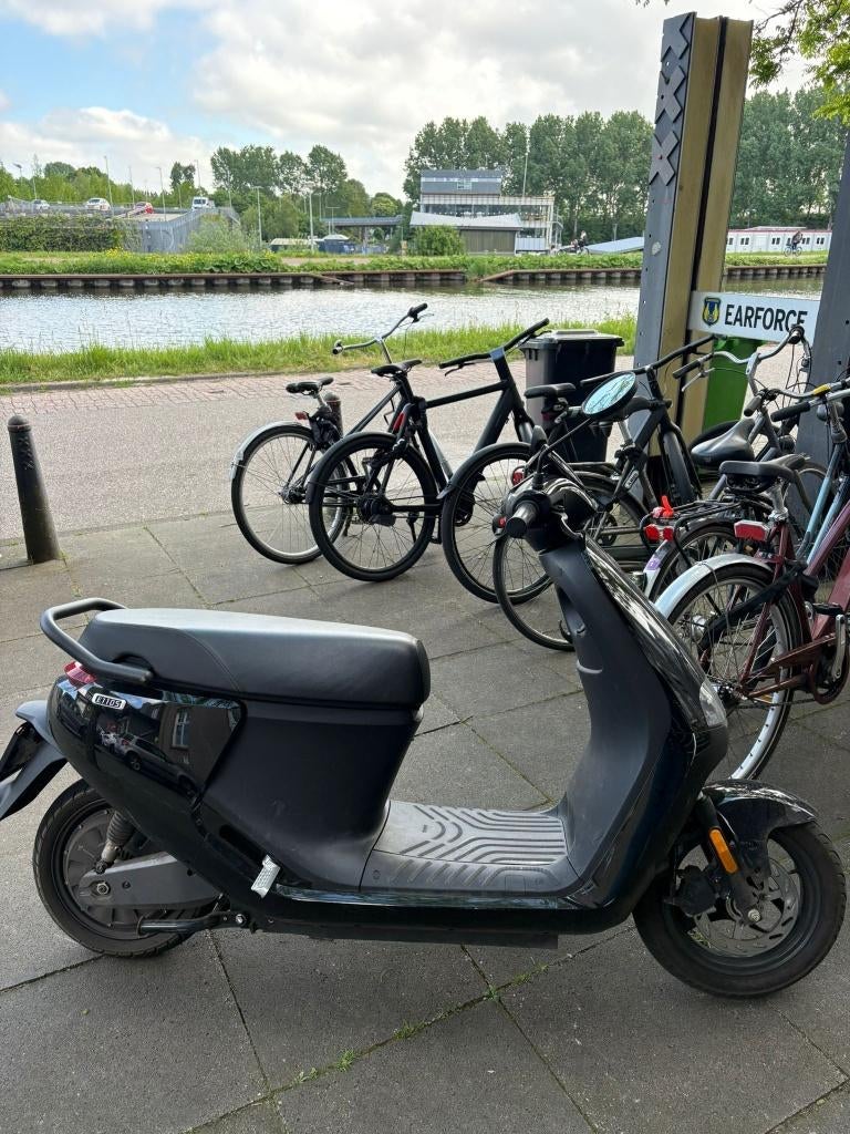 Black eScooter (Segway Ninebot E110S), Ophalen, Maximaal 45 km/u, Zo goed als nieuw, Segway