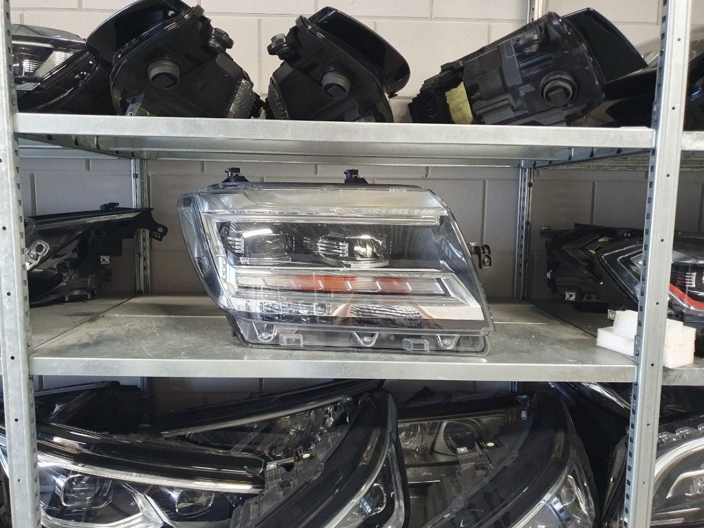 VW Crafter 7C1 LED koplamp rechts, Ophalen of Verzenden, Gebruikt, Volkswagen
