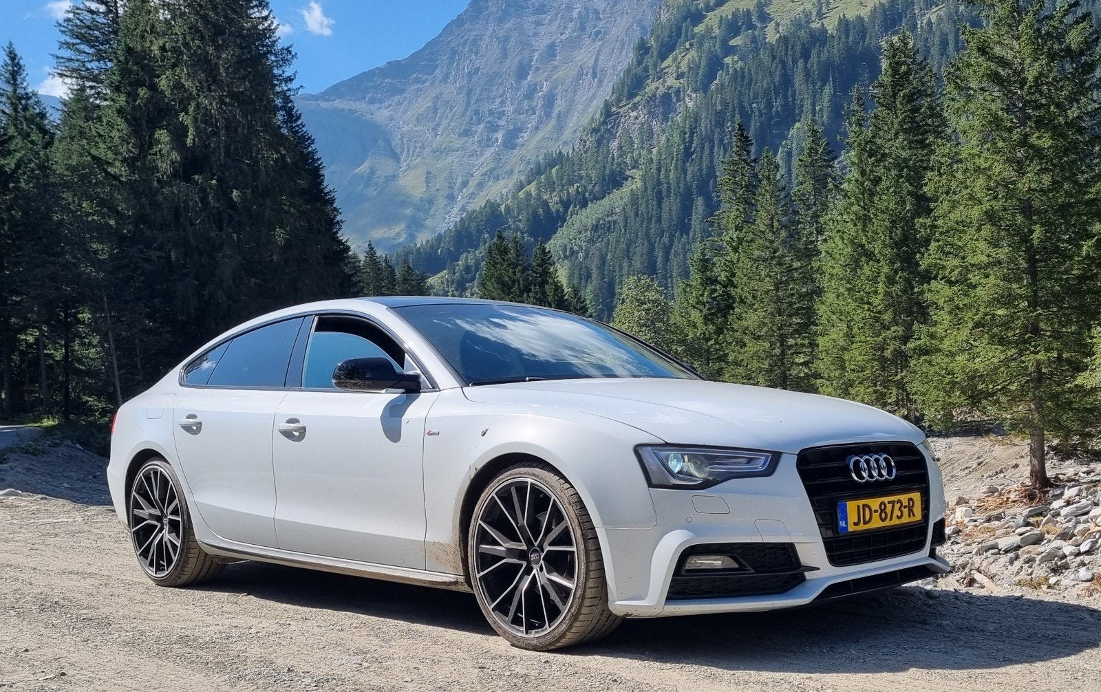 Audi A5 1.8 Tfsi S-line 130KW Sportb.m-tron 2016 Grijs, Auto's, 4 cilinders, Origineel Nederlands, 177 pk, 750 kg