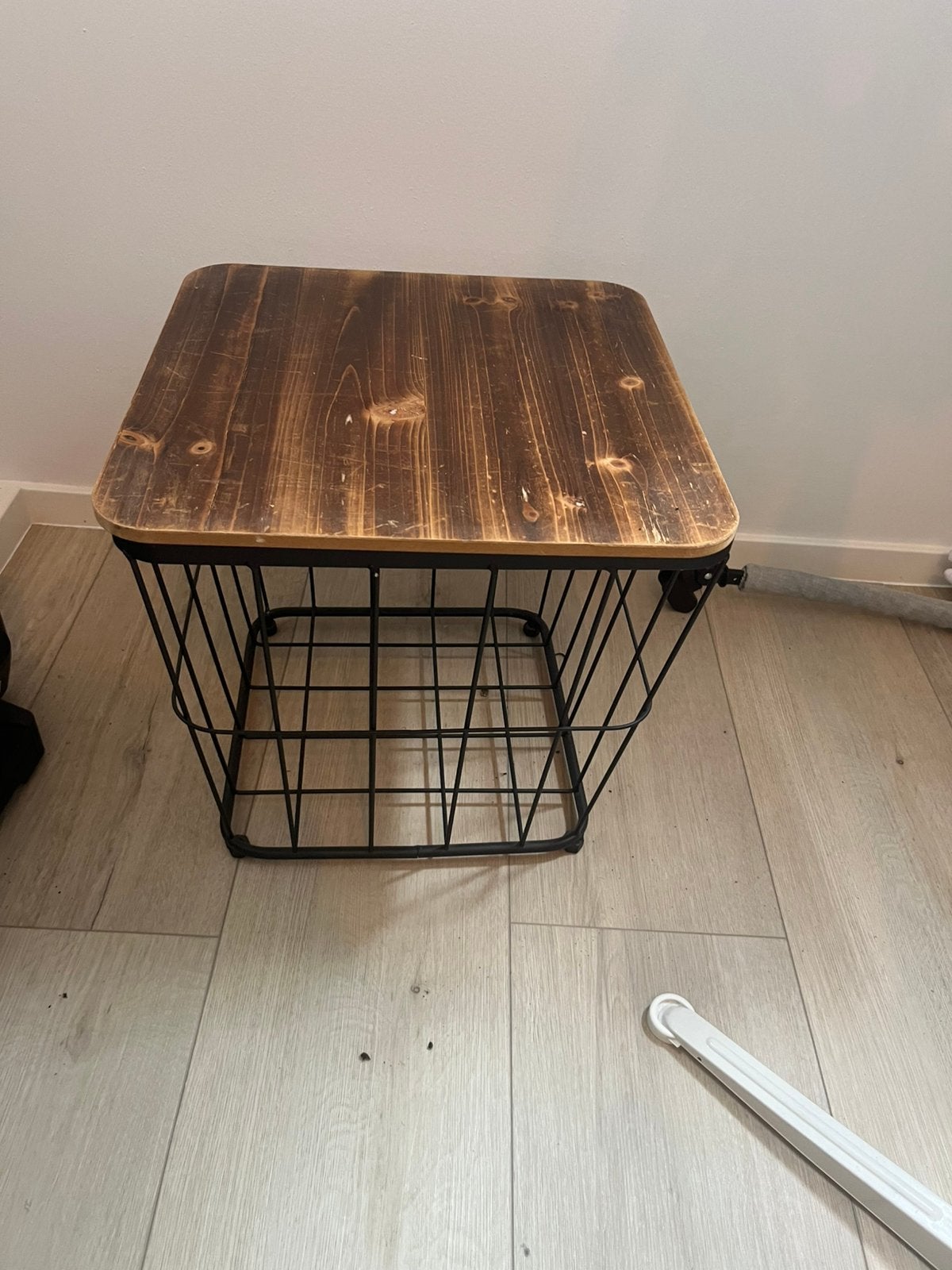 Tafeltje/krukje, Minder dan 55 cm, Gebruikt, Vierkant, Ophalen