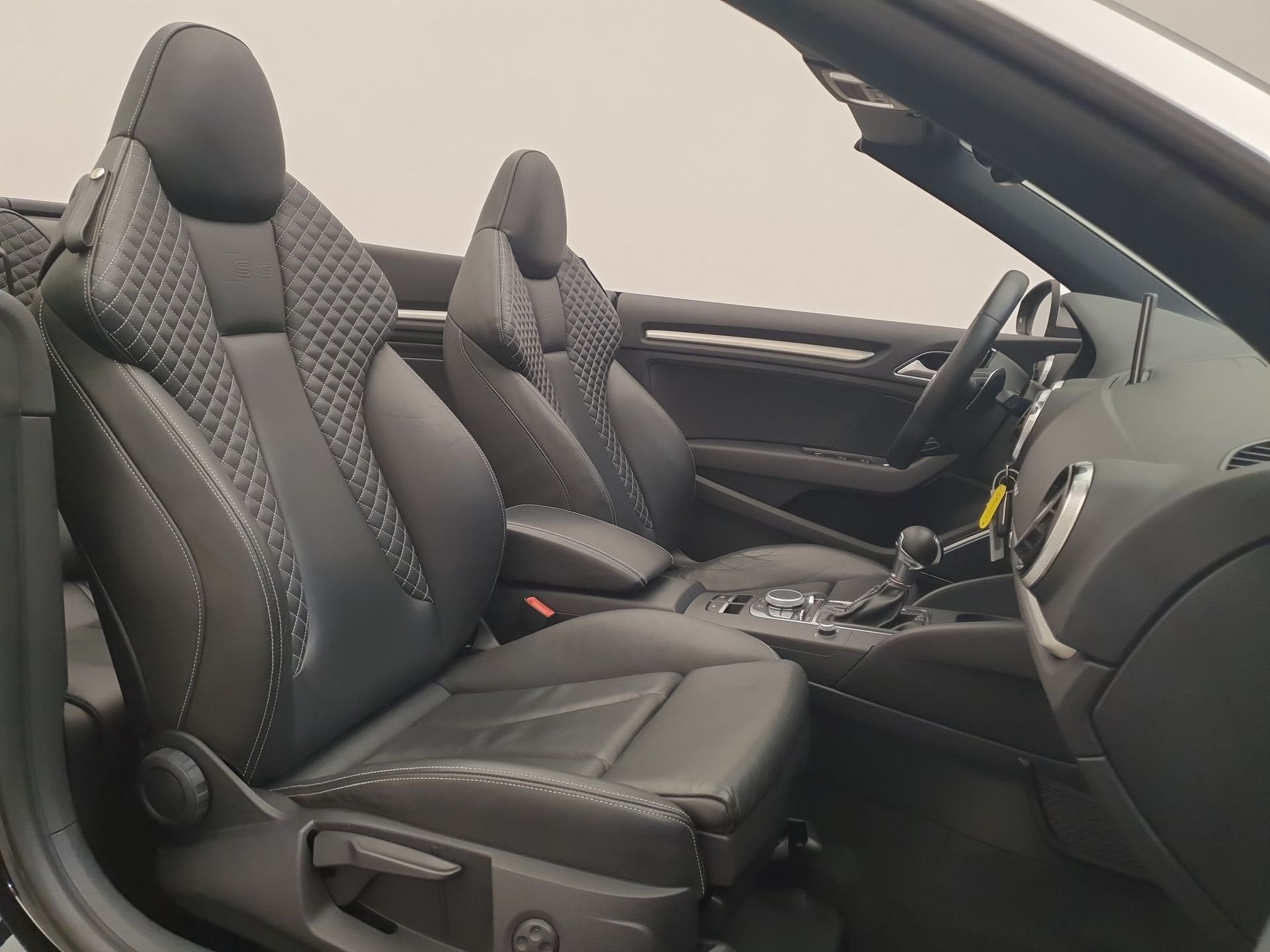 Audi A3 Cabriolet S3 2.0 TFSI 301pk quattro RS-Zetels, Auto's, Audi, Automaat, 12 maanden, Zwart, Bedrijf