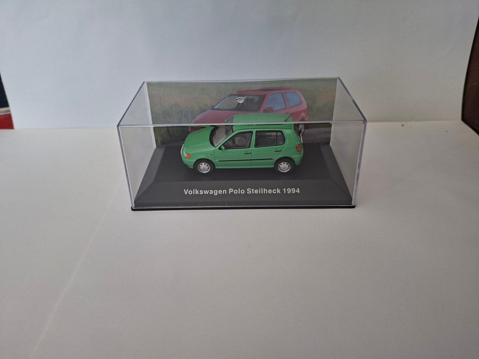 IXO 1995 Volkswagen Polo 6N 1:43, Ophalen of Verzenden, Zo goed als nieuw, Auto, Overige merken