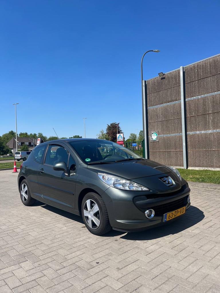 Peugeot 207 1.6 VTI 16V 3DRS AUT 2008 Grijs, 4 cilinders, Bedrijf, 1196 kg, 600 kg