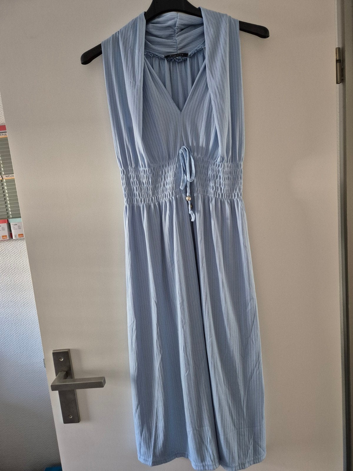 Nieuwe  ongedragen  jurk  one size  kan tot 44, Kleding | Dames, Jumpsuits, Ophalen of Verzenden, Nieuw, Maat 42/44 (L)