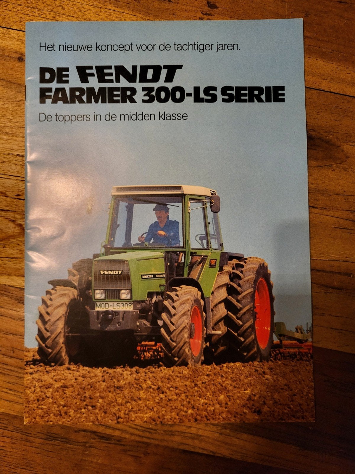 tractor folder Fendt Farmer 300 LS serie, Ophalen of Verzenden