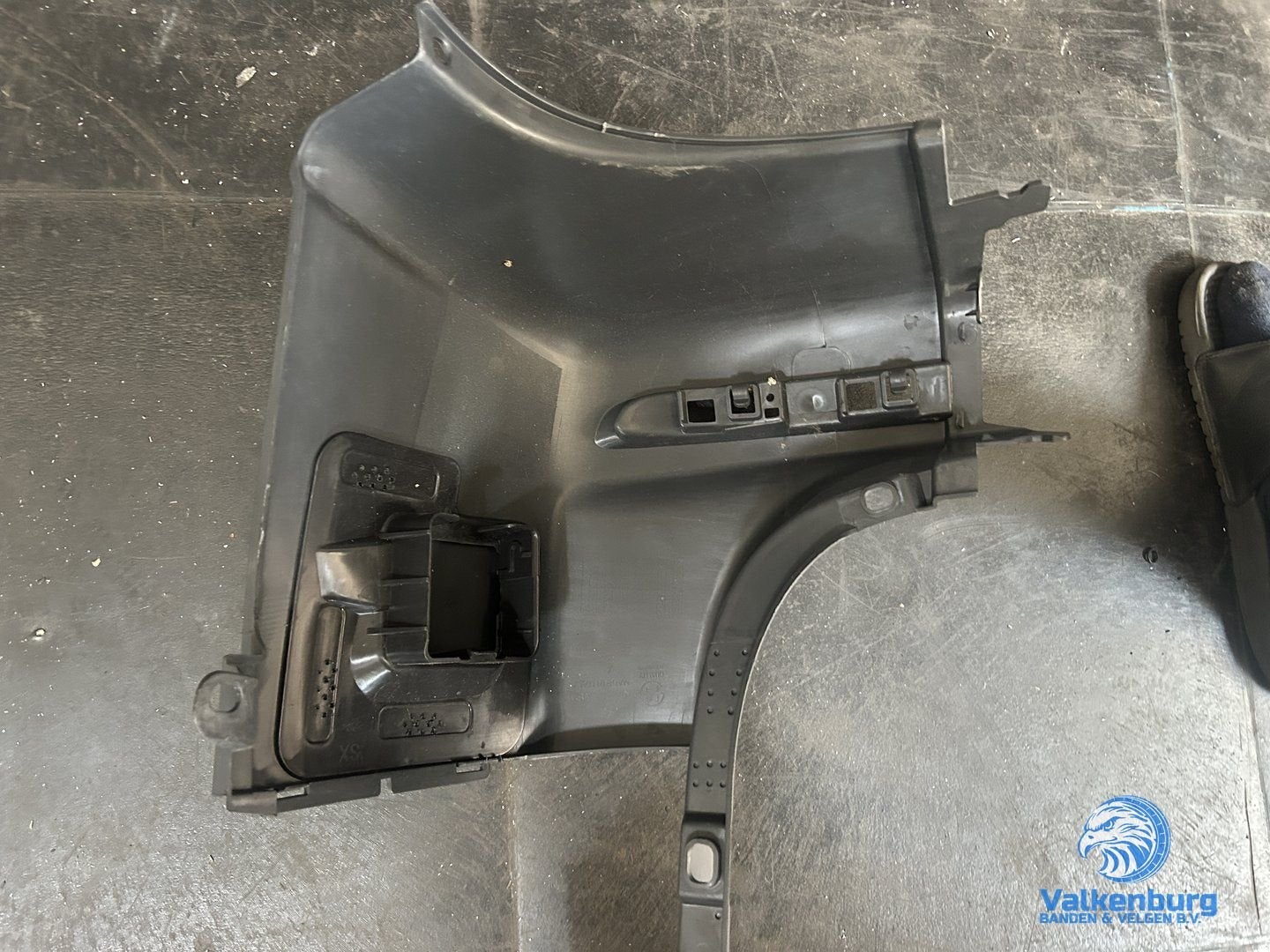 Nieuwe Mercedes Sprinter B907 B910 Achter Bumper Links Hoek, -, -, Ophalen of Verzenden, Bumper