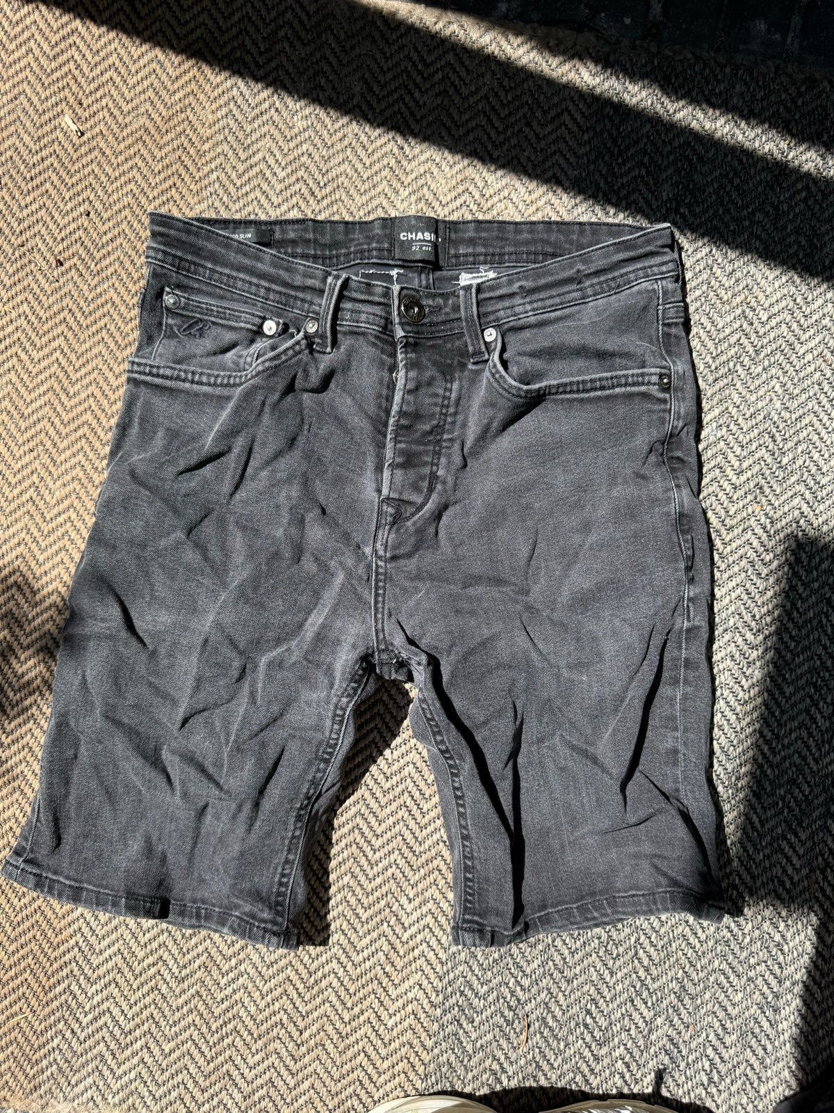 Chasin' denim korte broek - Zwart, Ophalen, Gedragen, Zwart, W32 (confectie 46) of kleiner