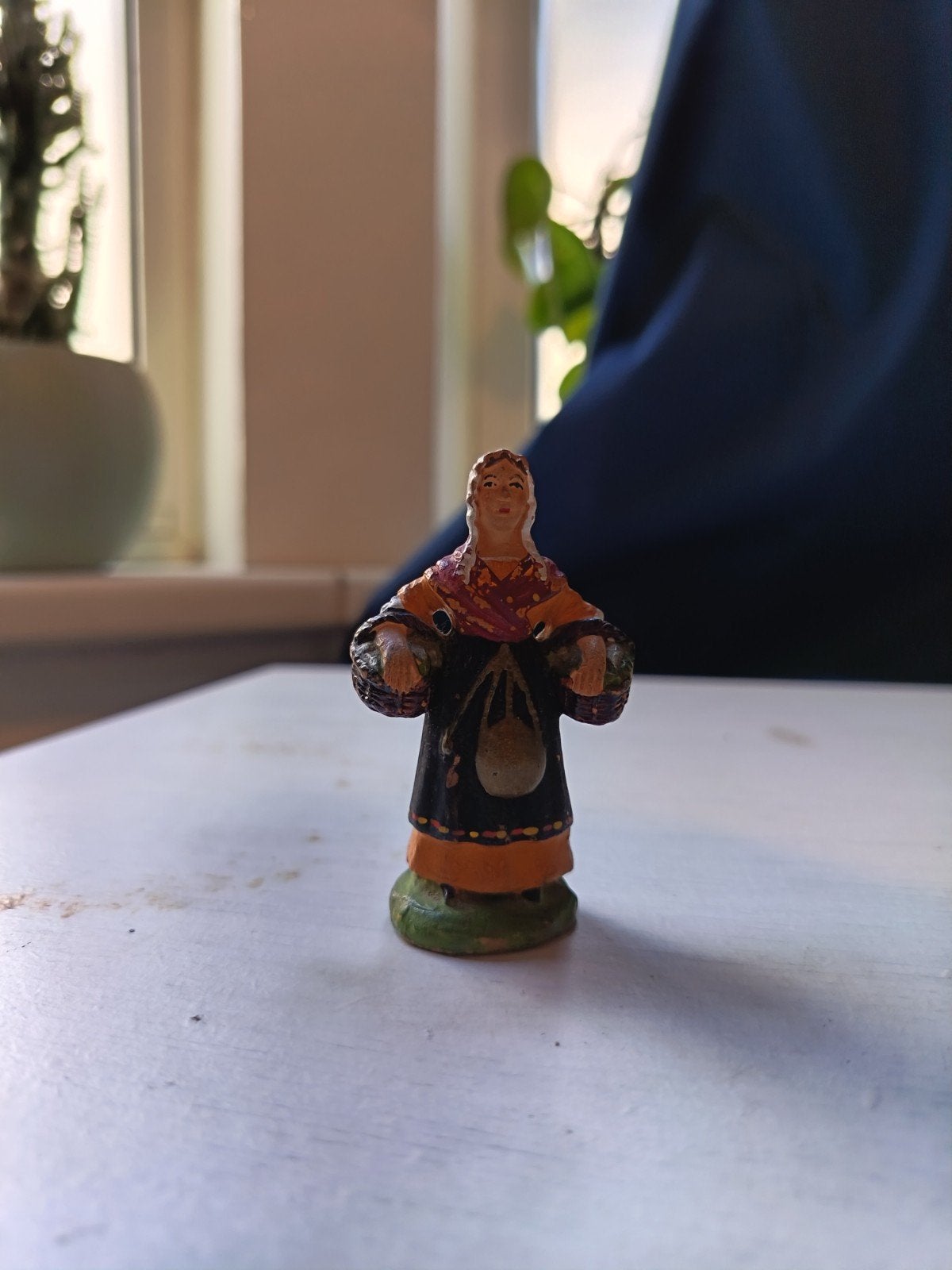 Vintage Santon Organo beeldje - Vrouw met manden, Ophalen of Verzenden