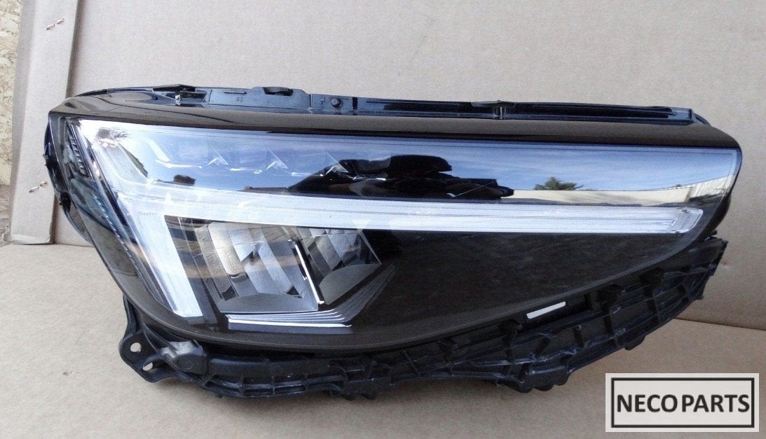 VOLVO XC40 XC 40 FACELIFT FULL LED KOPLAMP 32392325, Gebruikt, -, -, Ophalen of Verzenden