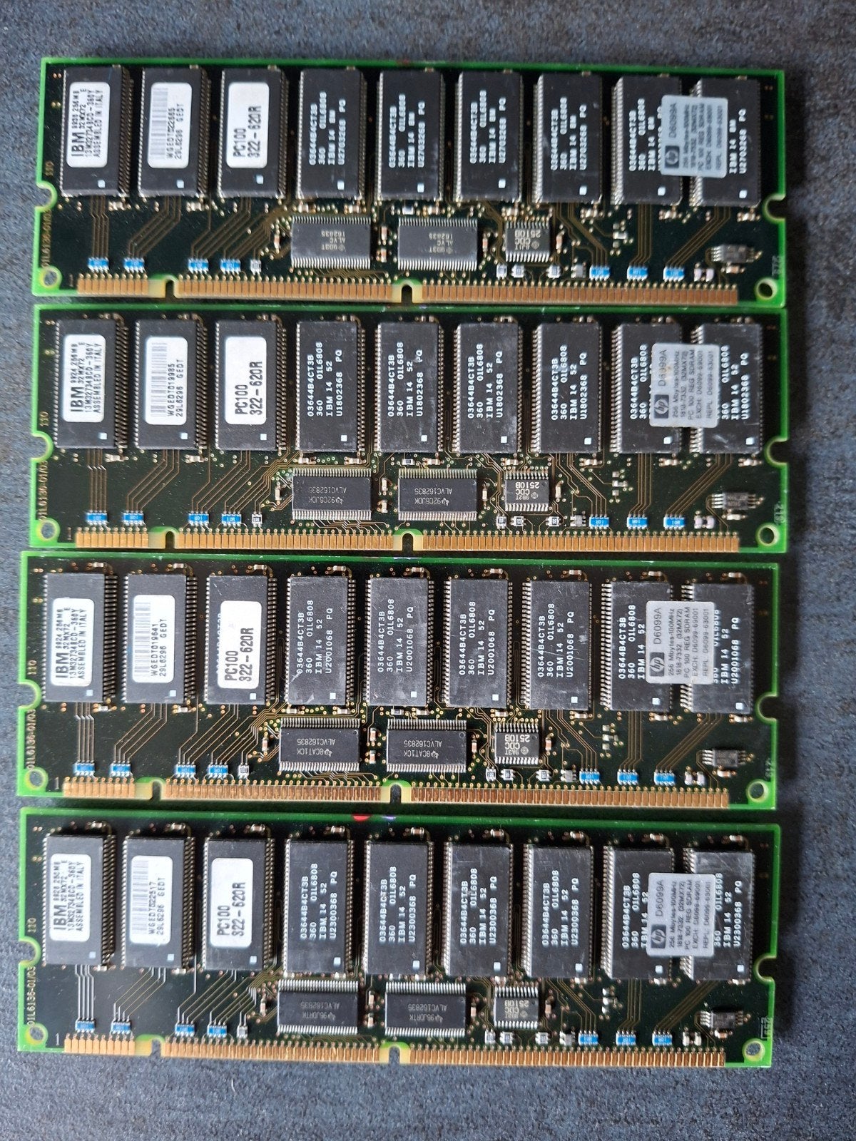 Vintage IBM/HP PC100 256MB RAM Geheugenmodules (4 stuks), Computers en Software, RAM geheugen, Overige soorten, Ophalen of Verzenden