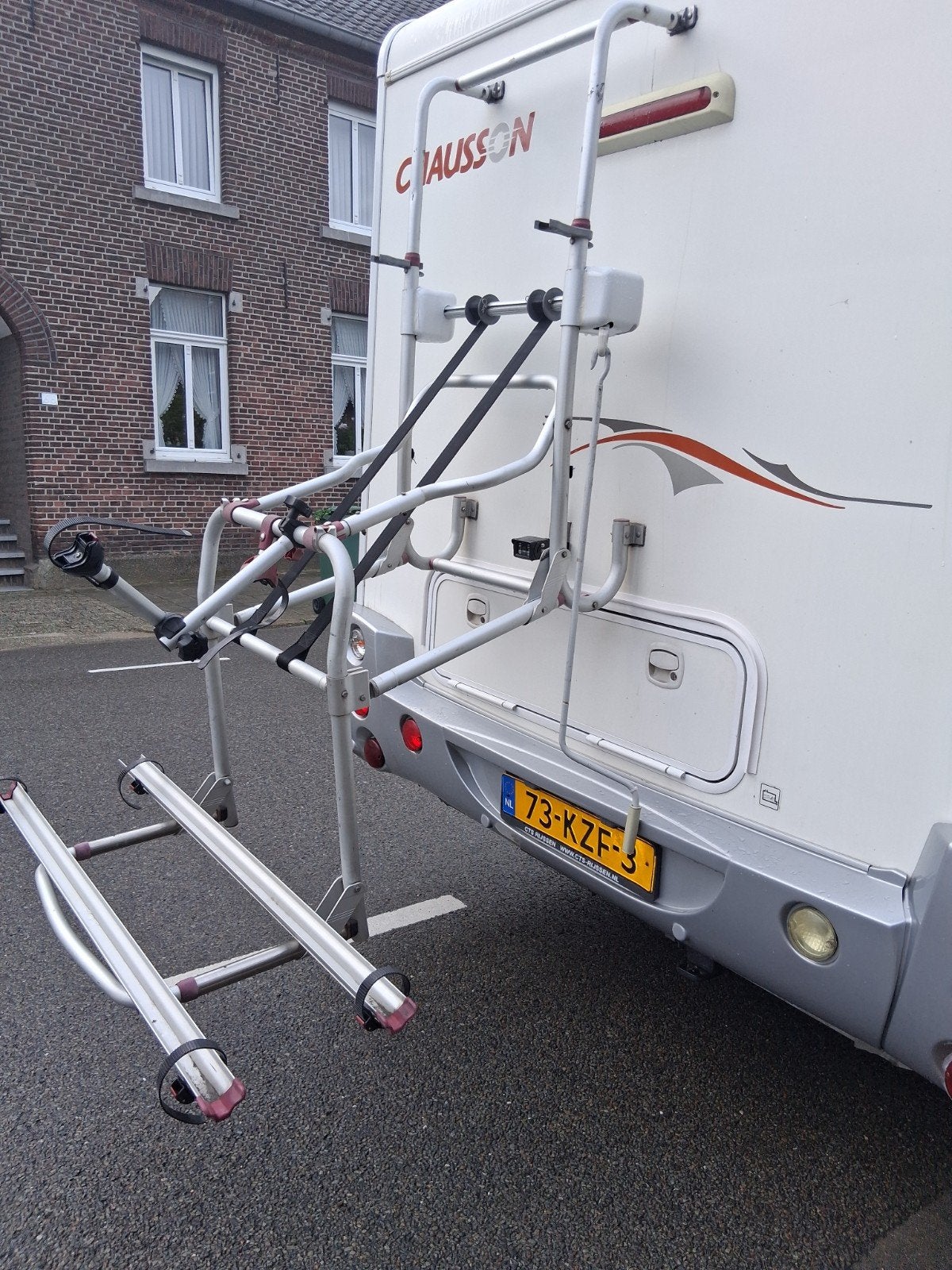 Fietsendrager met lift voor camper -in prima staat, Ophalen, Gebruikt