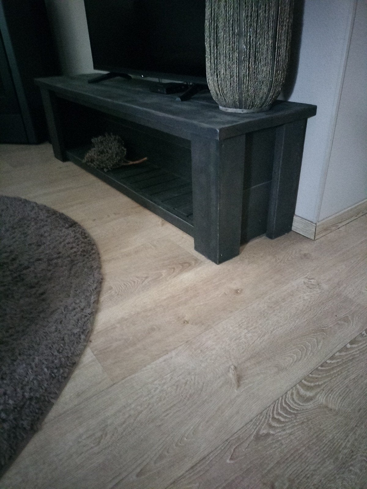 Robuust TV-meubel van steigerhout .Brownwash., Ophalen, 150 tot 200 cm, Minder dan 100 cm, 25 tot 50 cm