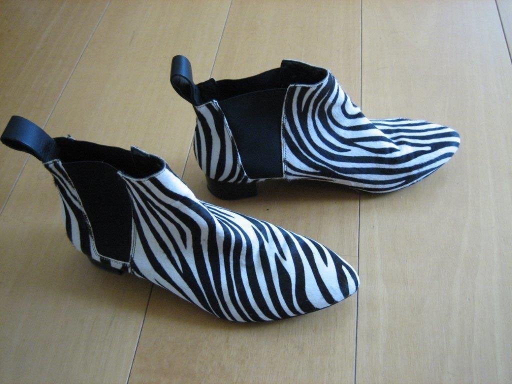 Speelse zebravacht enkelschoen CLARKS SOFTWEAR 38 snazzeys, Verzenden, Zwart, Lage of Enkellaarzen, Nieuw