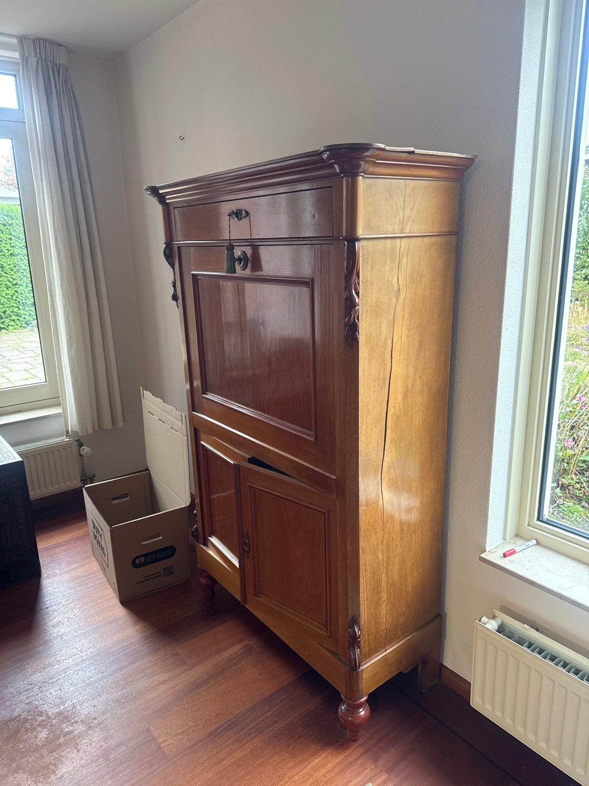 Antiek biedermeier secretaire met lades en opbergruimte, Ophalen