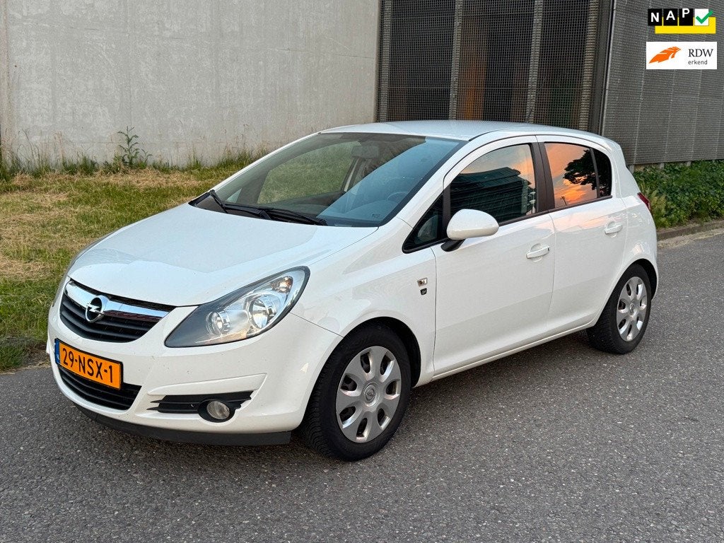 Opel Corsa 1.3 CDTi EcoFlex S/S '111' Edition, Auto's, Opel, Voorwielaandrijving, Euro 5, 28 km/l, Gebruikt