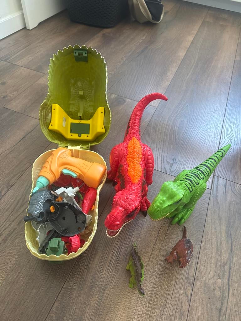 Dino speelgoed set met opbergkoffer en diverse dino's, Ophalen of Verzenden, Gebruikt, Jongen of Meisje