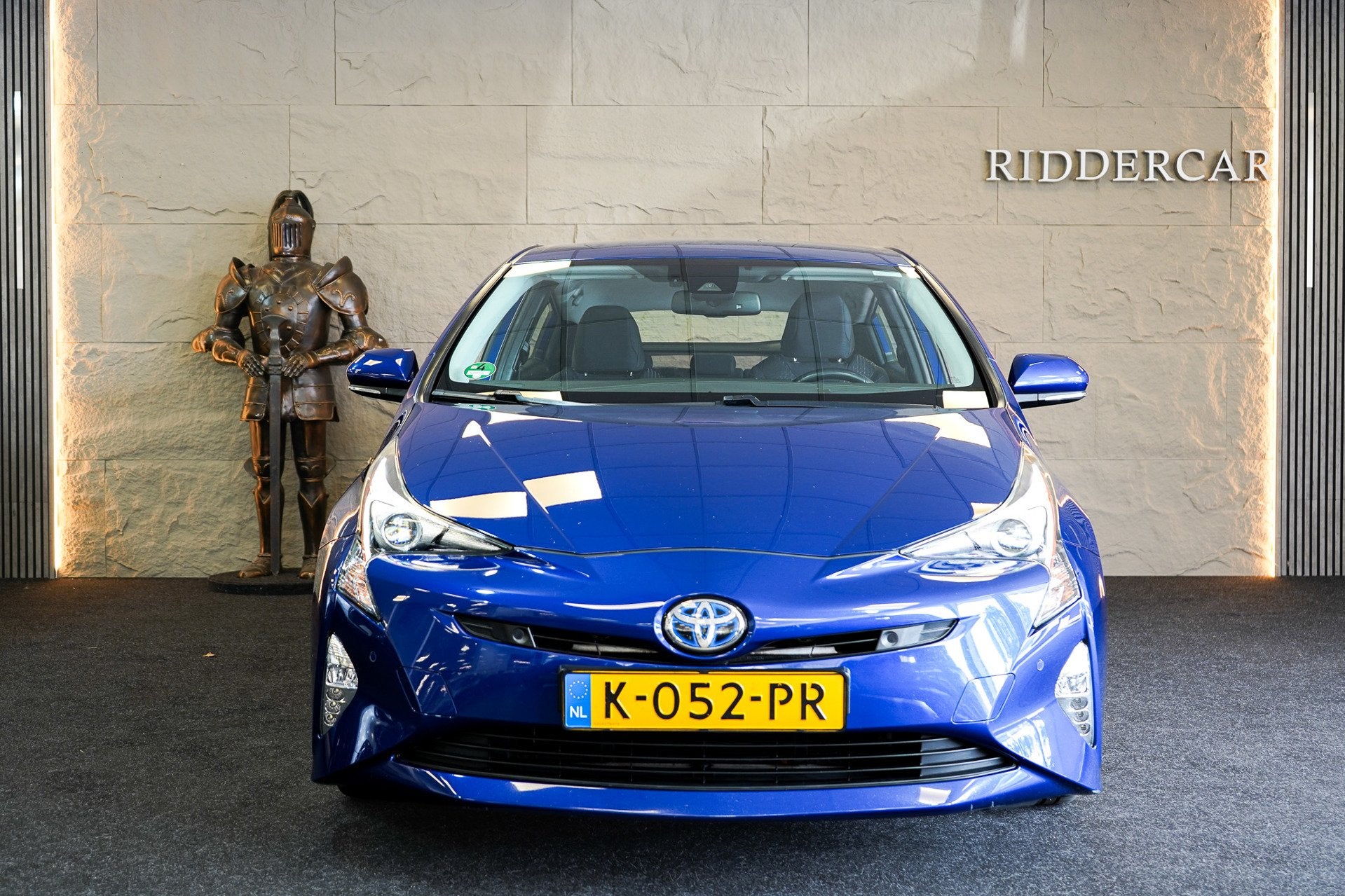 Toyota Prius 1.8 Aspiration|GARANTIE|NAVI|CRUISE|STOELVERW|H, 28 km/l, Euro 6, Blauw, 98 pk