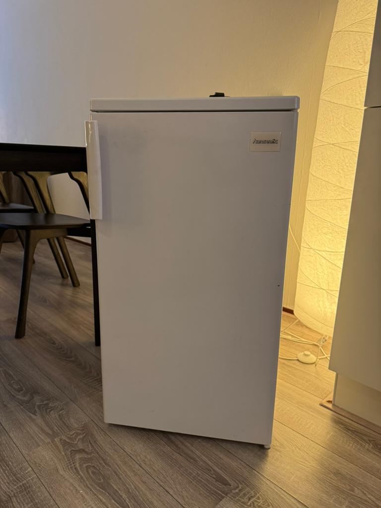 Hanseatic Freezer 46cm x 61cm x 85cm, Witgoed en Apparatuur, Vriezers en Diepvrieskisten, Gebruikt, Minder dan 60 cm, Vrijstaand