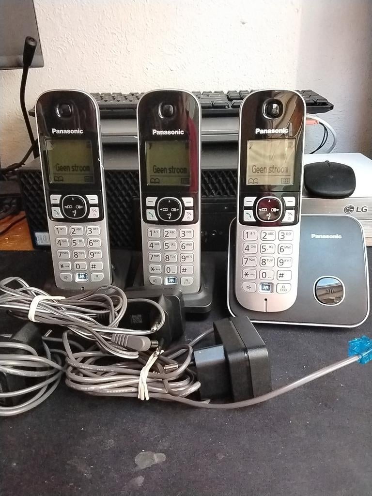 Panasonic DECT telefoon met drie handsets, Ophalen of Verzenden