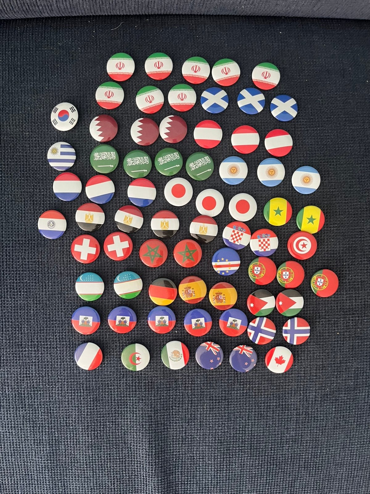 Dekamarkt wk buttons 1€ per stuk, Ophalen of Verzenden, Zo goed als nieuw, Stad of Land, Button
