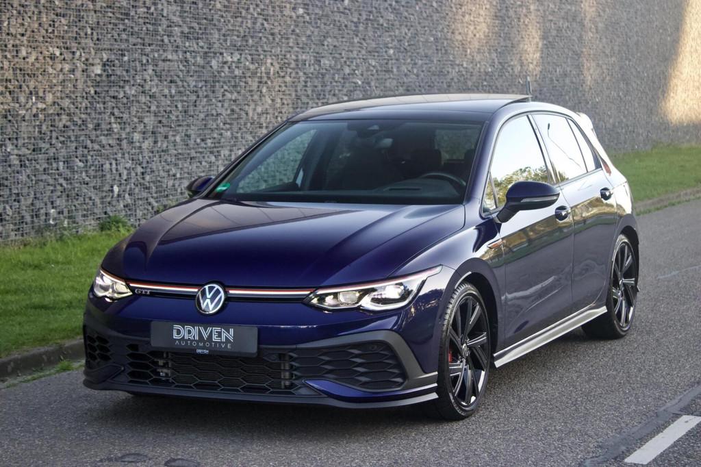 Volkswagen Golf 8 GTI Clubsport|Pano - H/K - HeadUp -Special, Zwart, 4 cilinders, Blauw, 14 km/l