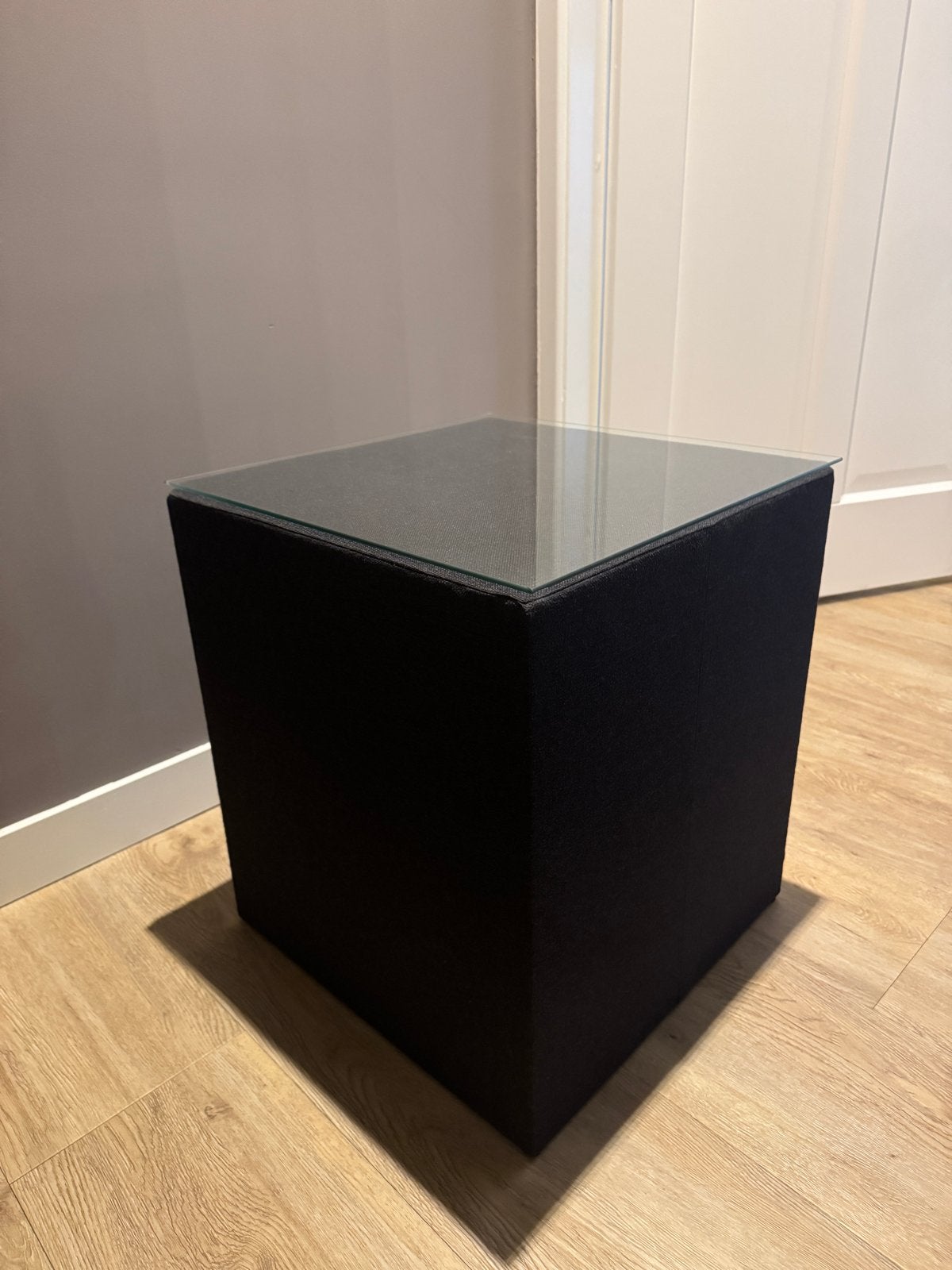 Bijzettafel met glazen blad (set van 2), Minder dan 55 cm, Vierkant, Modern, Ophalen