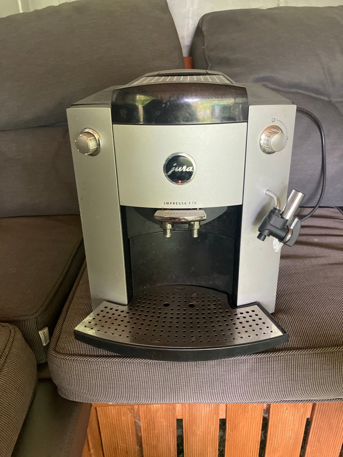 Jura Impressa F70 Koffiemachine - Zo goed als nieuw, Witgoed en Apparatuur, Koffiezetapparaten, Afneembaar waterreservoir, Koffiemachine