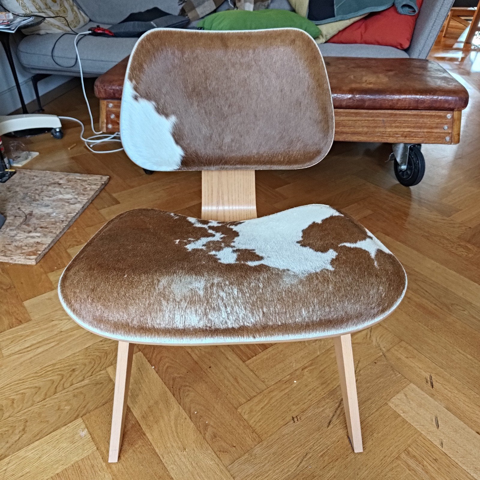 Vitra Eames LCW stoel - Naturel met koeienhuid, Ophalen, Gebruikt, Bruin, Design, Mid-century Modern