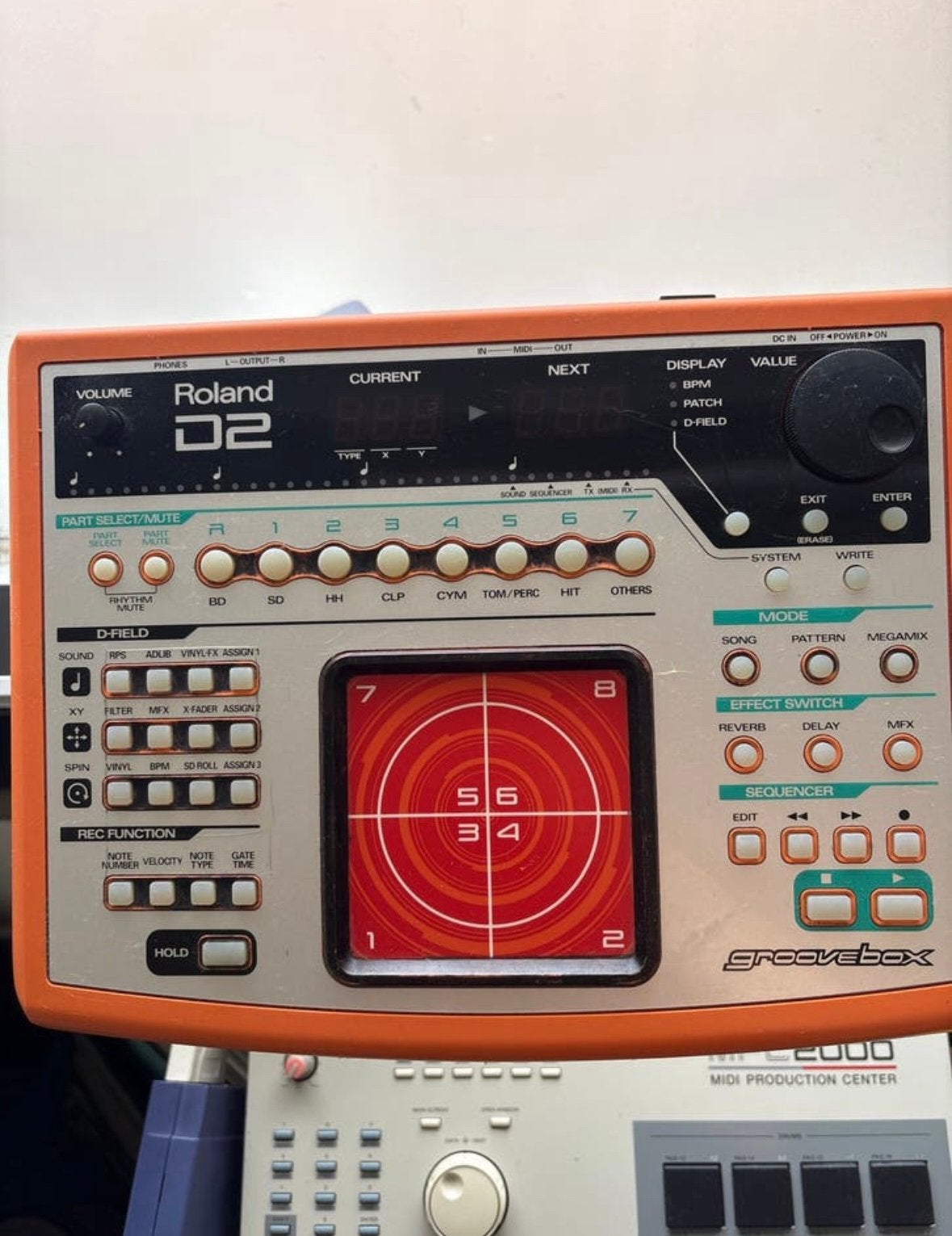 Roland D2 Groovebox, Muziek en Instrumenten, Ophalen, Gebruikt, Roland, Overige aantallen