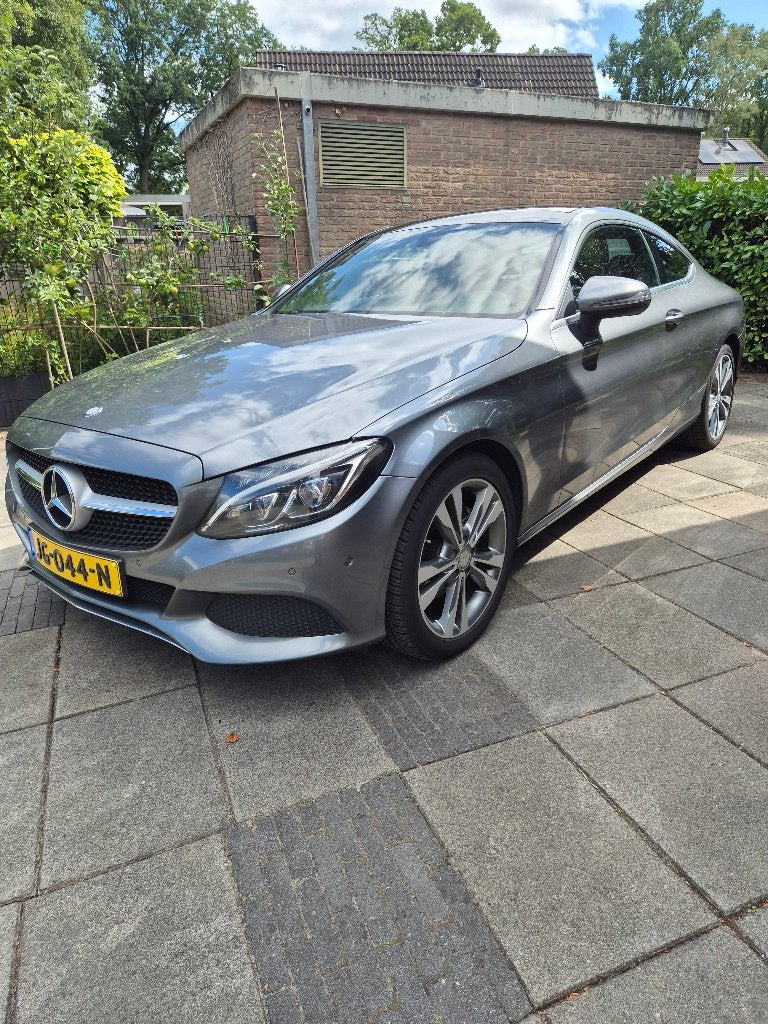 Mercedes-Benz C-Klasse 2.0 C200 Coupe 2016 Grijs, Auto's, Mercedes-Benz, 183 pk, Achterwielaandrijving, Euro 6, 4 cilinders