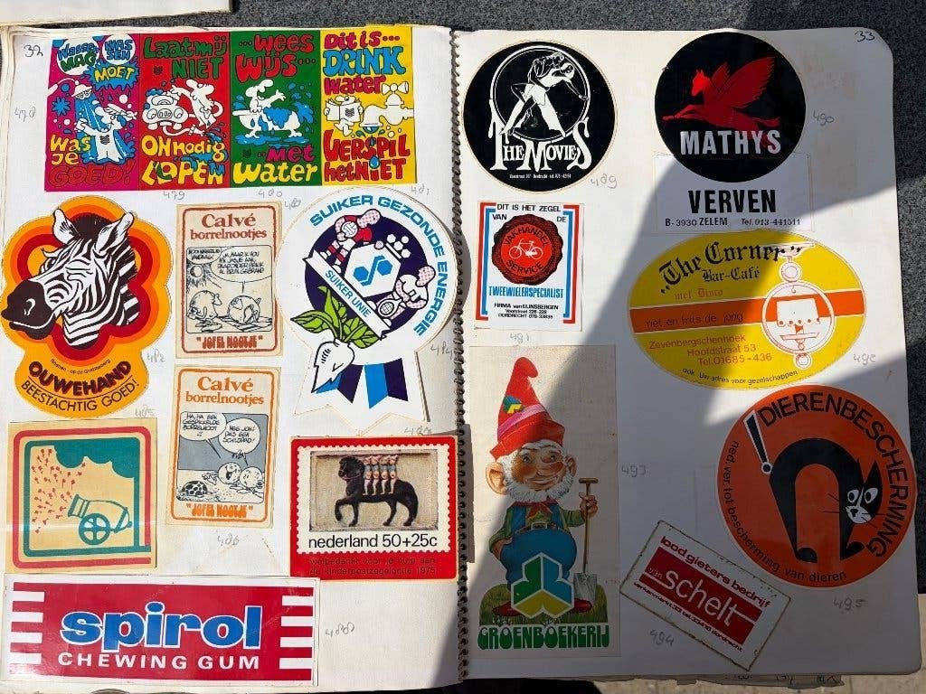 Oude stickers in twee boeken, Verzamelen, Ophalen of Verzenden, Gebruikt