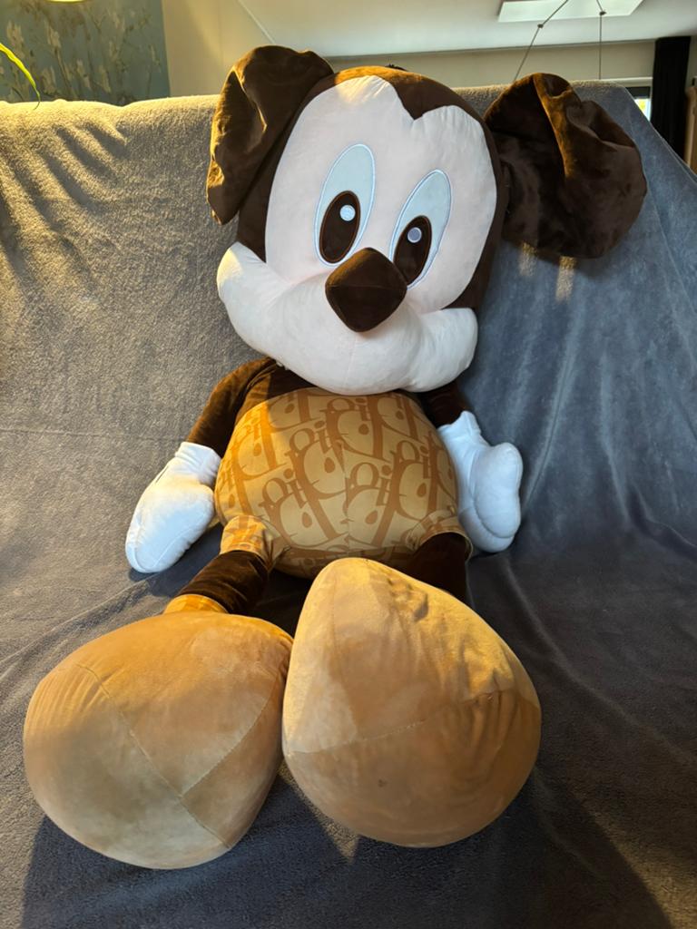 XXL Knuffel Mickey Mouse Dior - 1.40m, Kinderen en Baby's, Speelgoed | Knuffels en Pluche, Muis, Disney, Ophalen of Verzenden