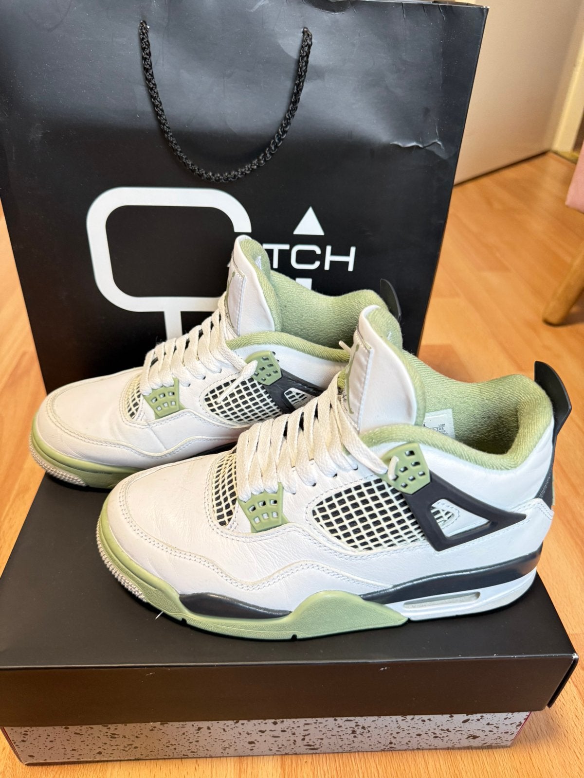 Air Jordan 4 Retro Seafoam (W), Computers en Software, Interne voedingen, Ophalen, Zo goed als nieuw