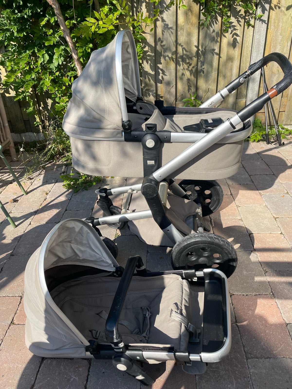 Joolz Geo Combiwagen met reiswieg, zitgedeelte en adapters, Gebruikt, Combiwagen, Met reiswieg, Ophalen