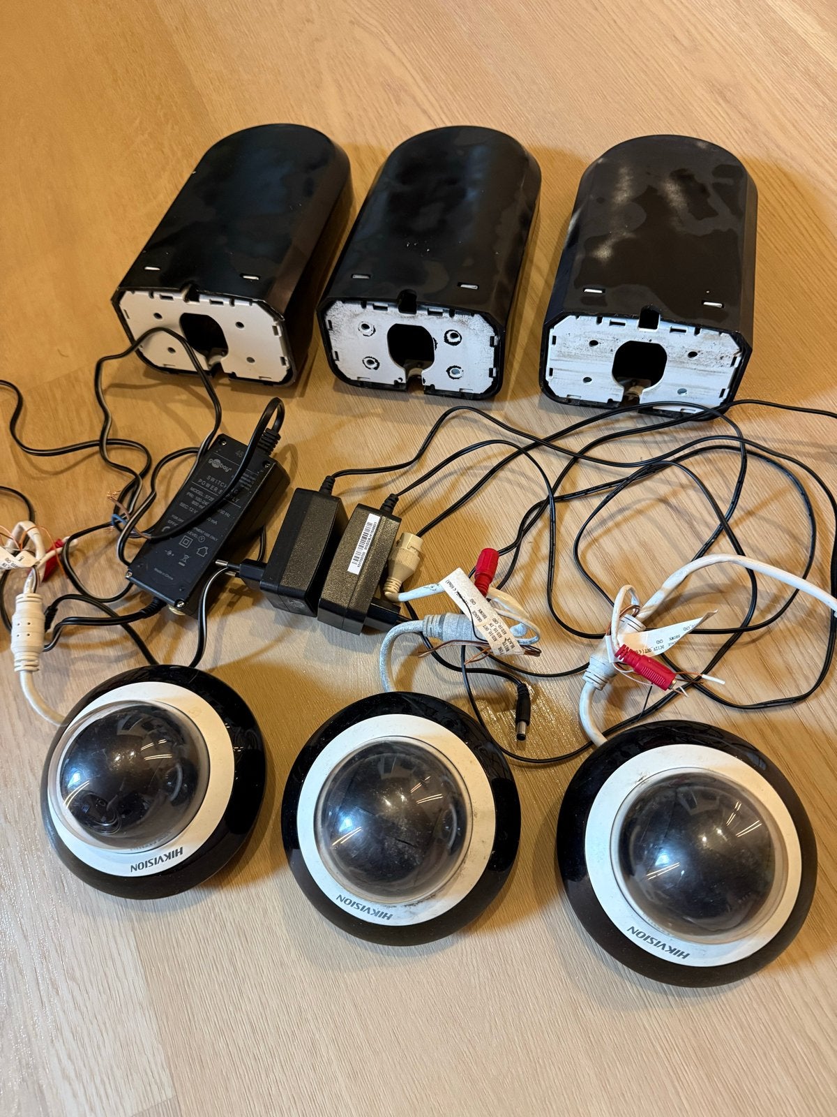 Hikvision DS-2DE2A404IW-DE3/W Mini PTZ Camera's (3 stuks), Ophalen of Verzenden, Gebruikt, Buitencamera