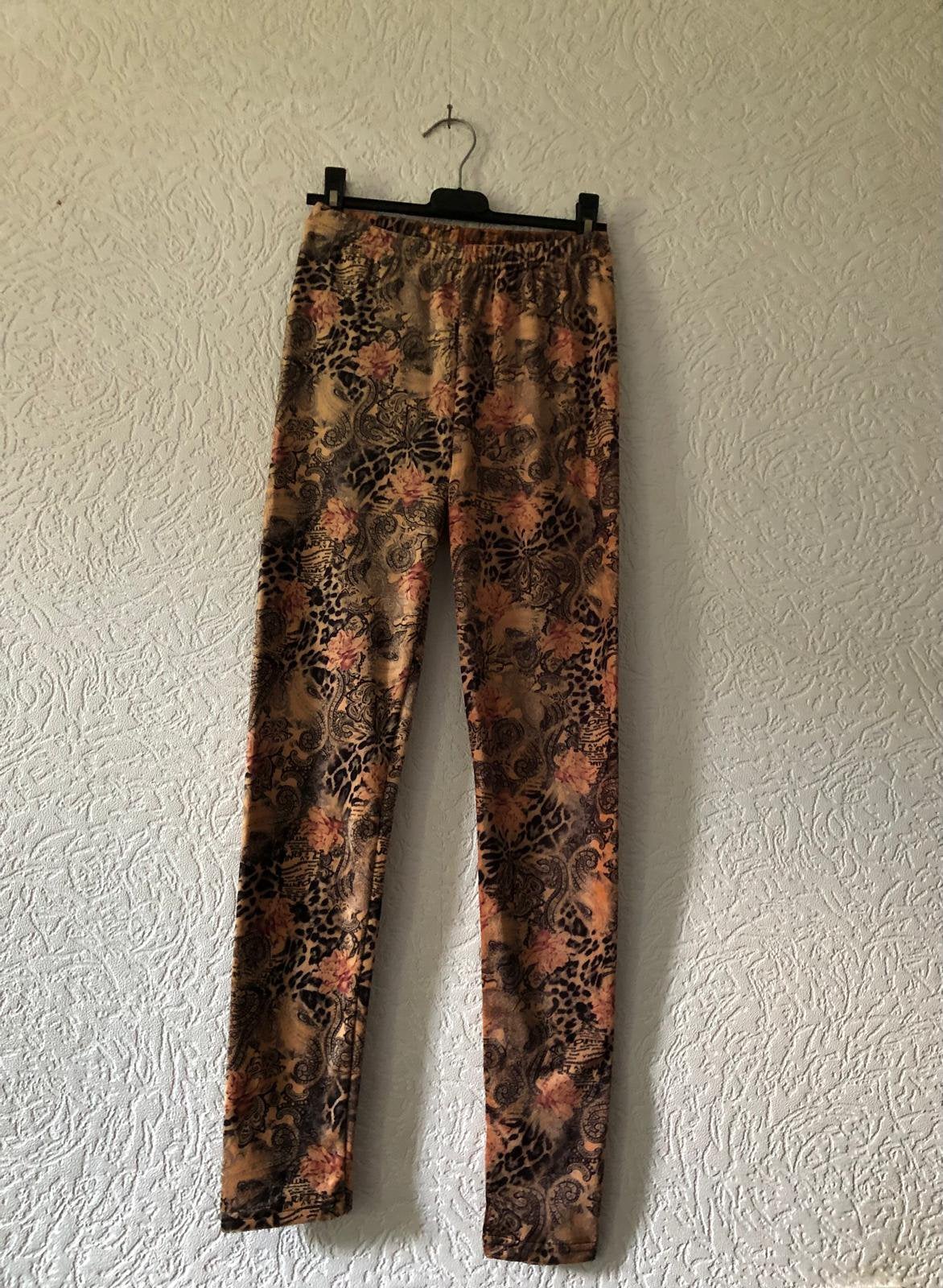 Maat M / L - legging- diverse 5 € per stuk, Kleding | Dames, Leggings, Maillots en Panty's, Legging, Overige kleuren, Maat 40/42 (M)