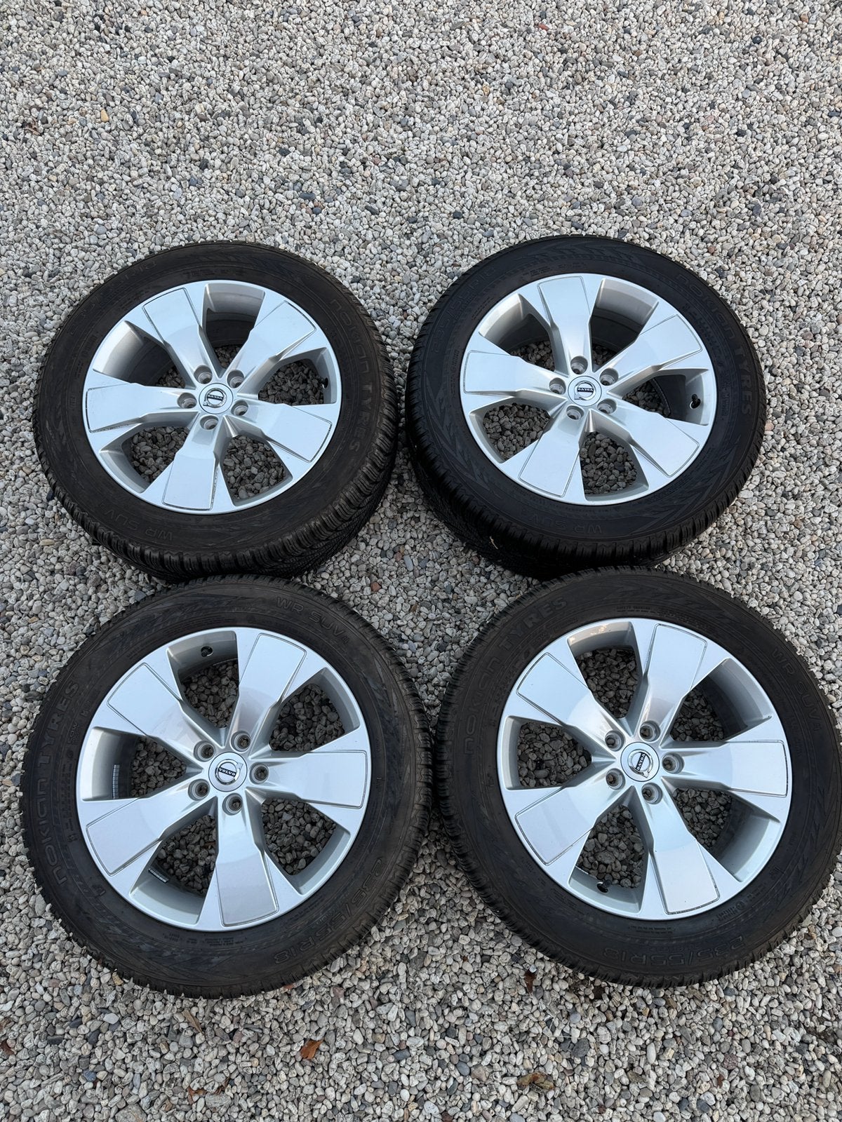 Winterset Volvo XC40 NIEUW! Winterbanden Nokian 235-55R18, Ophalen