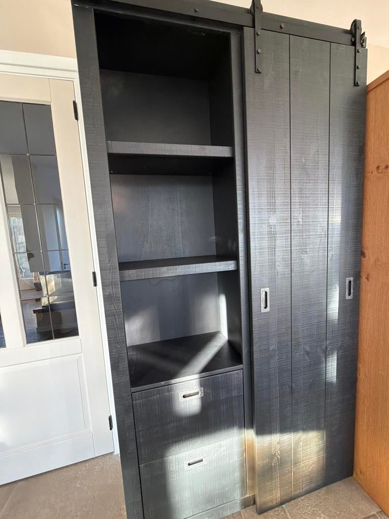 Zwarte kast met schuifdeur en 4 diepe lades, Ophalen, Zo goed als nieuw