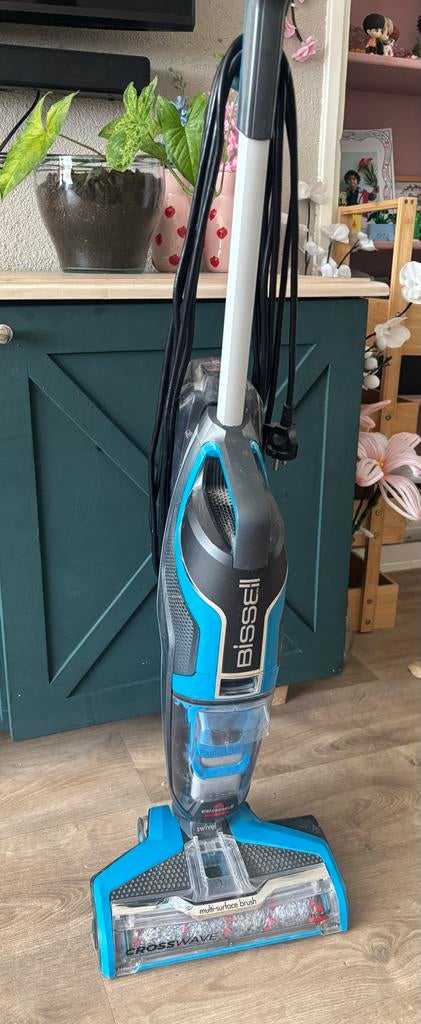 BISSELL CrossWave nat- en droogzuiger, Witgoed en Apparatuur, Stofzuigers, Ophalen, Gebruikt, Waterstofzuiger, Minder dan 1200 watt