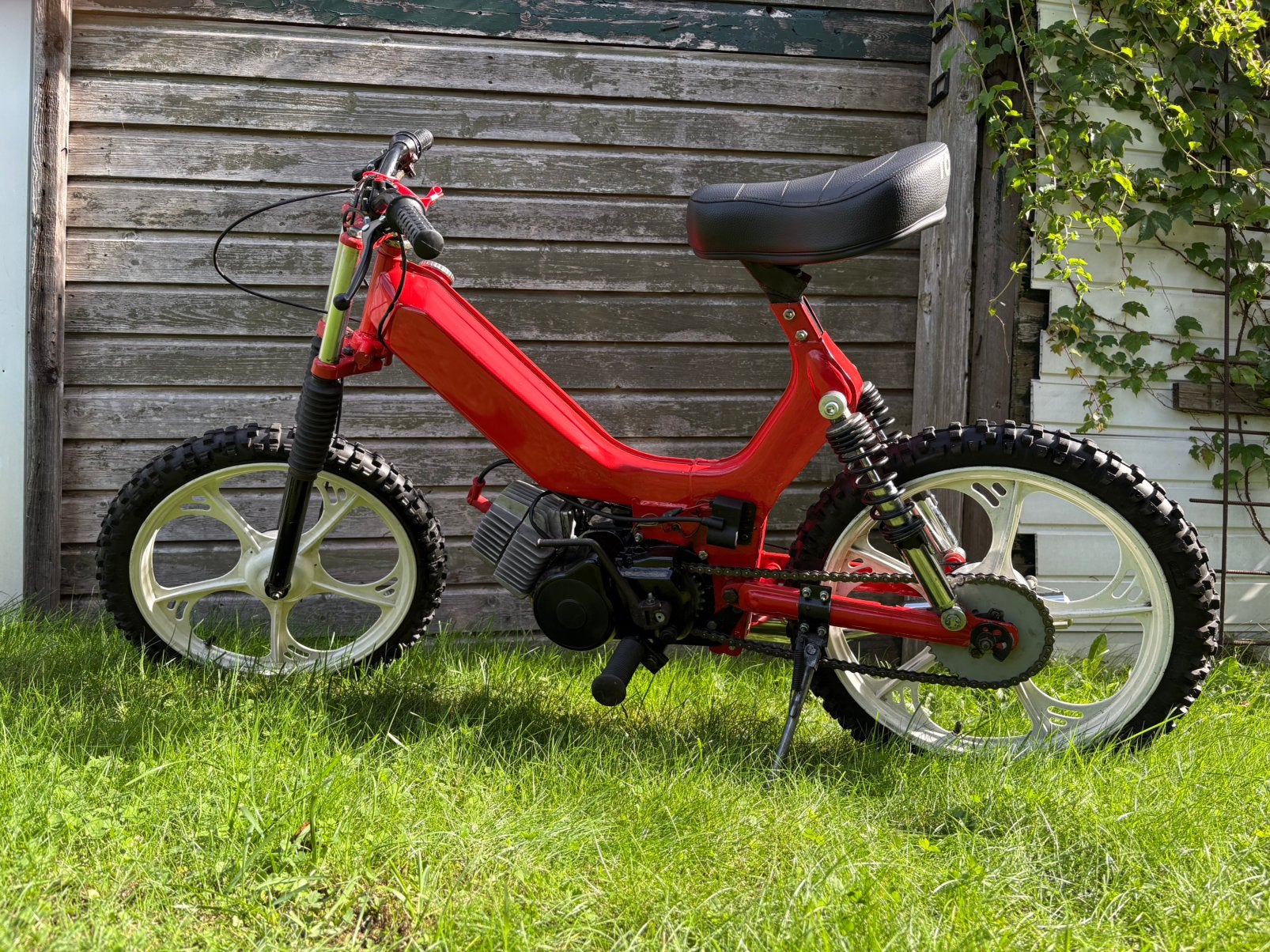 Tomos crosser nieuw opgebouwd, Fietsen en Brommers, Ophalen, Overige modellen, Maximaal 45 km/u, Zo goed als nieuw