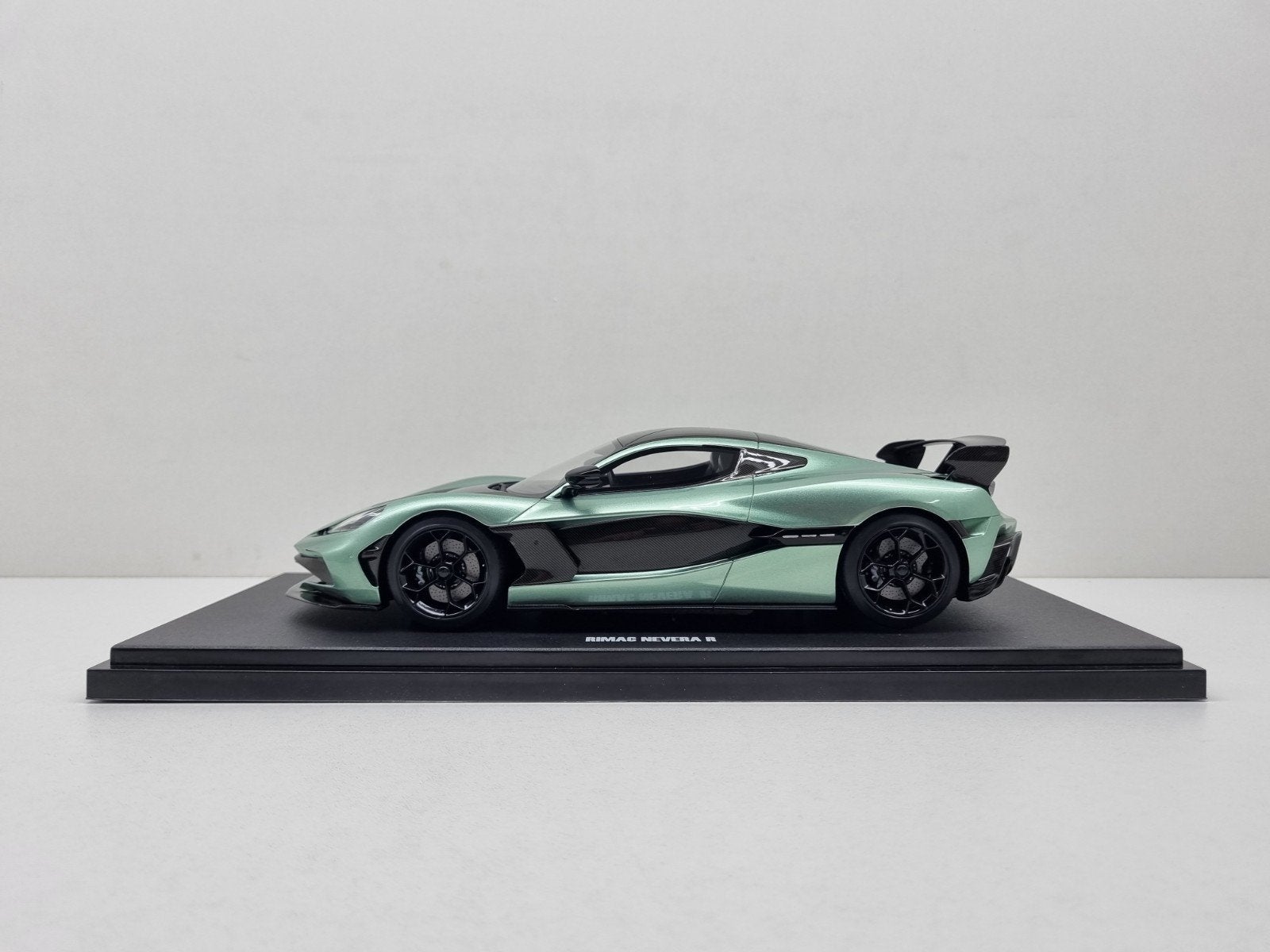 Gt Spirit
Rimac Nevera R 1/999
1:18 Nieuw, Ophalen of Verzenden, Nieuw, Auto