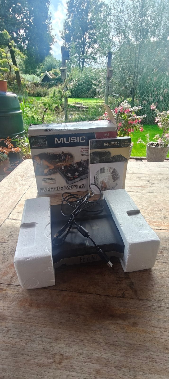 Hercules DJ control Mp3 e2 (compleet), Muziek en Instrumenten, Ophalen, Zo goed als nieuw, Draaitafel, Overige merken