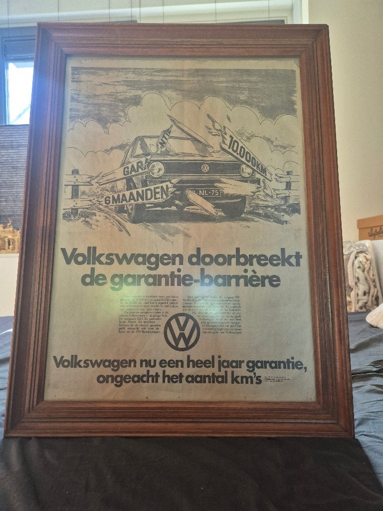 Vintage VW Poster Jaren '70 – Golf 1 & Kever"., Ophalen of Verzenden, Gebruikt, Auto's